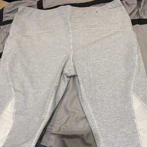 Xersion Heather Gray Leggings